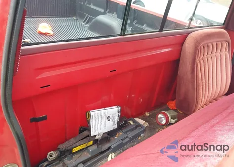 1993 Chevrolet Gmt-400 C1500 из США, поврежденный, VIN 1GCEC14Z4PE121106